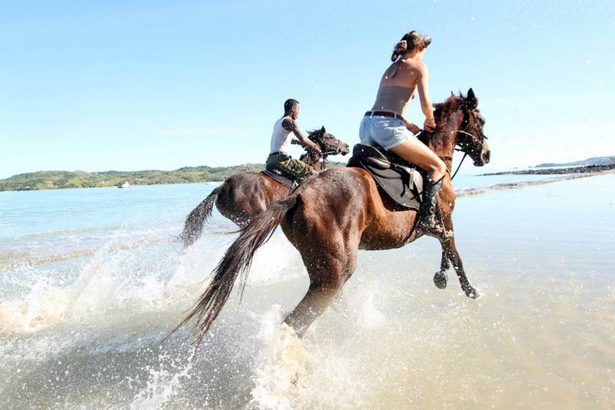 Ride the chariot. Horse riding вертикальная. Ранчо Анталия дети. Ride a Horse. Horse Rider.